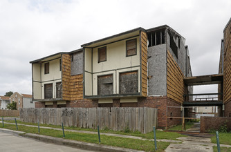 Cindy Towers in New Orleans, LA - Building Photo - Building Photo