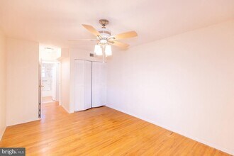 187 Evergreen Rd in Edison, NJ - Building Photo - Building Photo