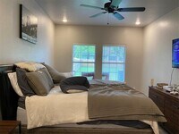 2904 Bourland St photo'