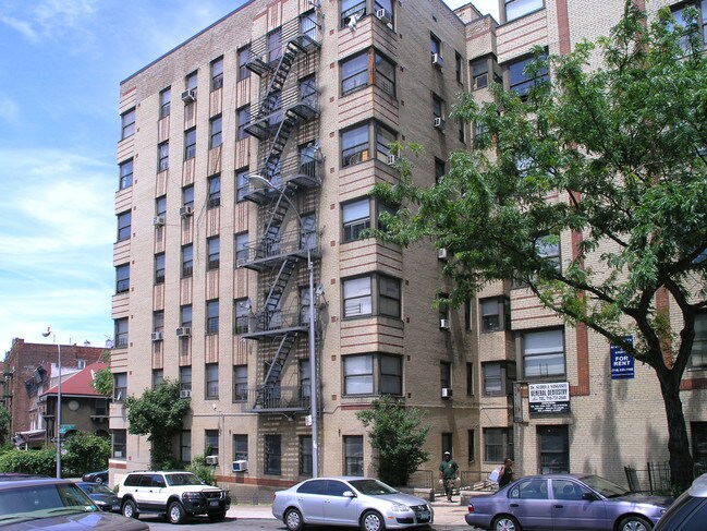 161-165 E 179th St in Bronx, NY - Building Photo - Building Photo