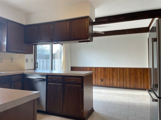 5640 Tilly Rd in St. Joseph, MI - Building Photo - Building Photo