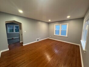 2830 Ridge Rd in Lansing, IL - Building Photo - Building Photo