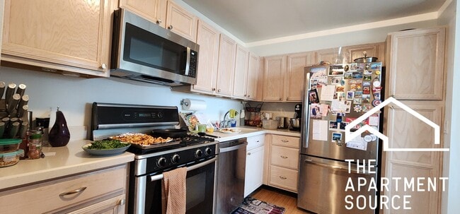 property at 2800 DuSable Lake Shore Dr