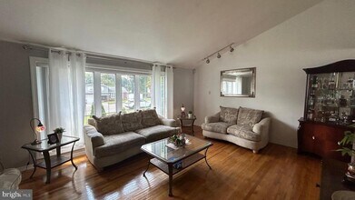 121 Kingfield Rd in Philadelphia, PA - Building Photo - Building Photo