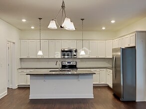 1712 Weatherbrook Cir in Lawrenceville, GA - Foto de edificio - Building Photo