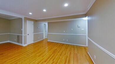26 Beacon St in Burlington, MA - Foto de edificio - Building Photo