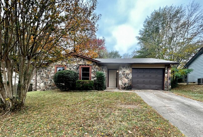 1714 Charlotte Ct in Little Rock, AR - Building Photo - Building Photo