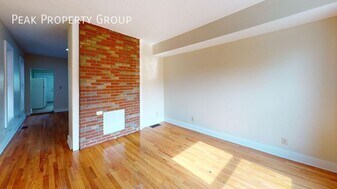 1373 Indianola Ave in Columbus, OH - Building Photo