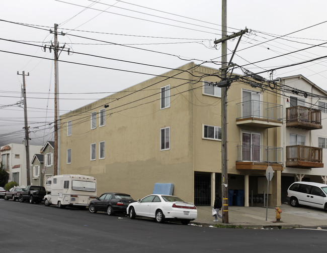 601 Sylvan St in Daly City, CA - Foto de edificio - Building Photo