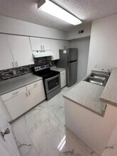 2203 Yankee Pl-Unit -423 in Orlando, FL - Building Photo - Building Photo