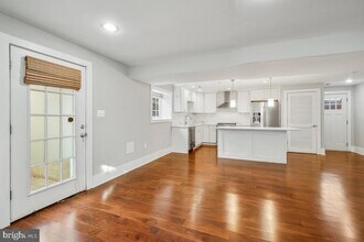 837 Shepherd St NW in Washington, DC - Building Photo - Building Photo