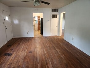 104 W Searcy St in Kensett, AR - Foto de edificio - Building Photo