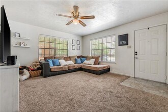 Newly remodeled!! Available for Immediate  in College Station, TX - Building Photo - Building Photo