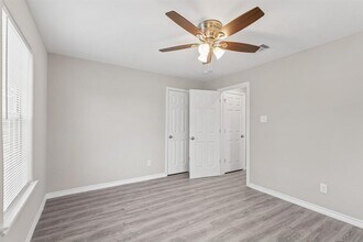 4311 Hull St in Houston, TX - Building Photo - Building Photo