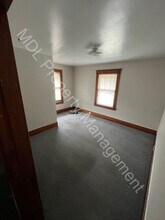 1826 Stone St in Saginaw, MI - Building Photo - Building Photo