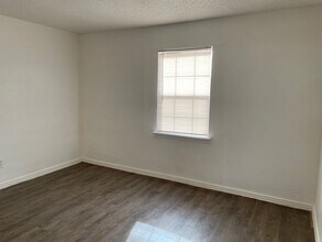 4204 35th St in Lubbock, TX - Building Photo - Building Photo