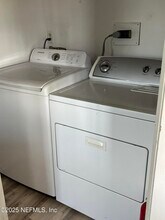 319 Oak St in Neptune Beach, FL - Building Photo - Building Photo