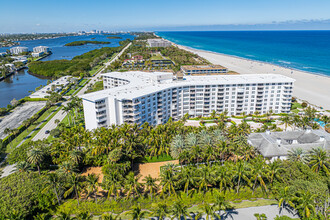 Harbour House of Palm Beach in Palm Beach, FL - Building Photo - Building Photo