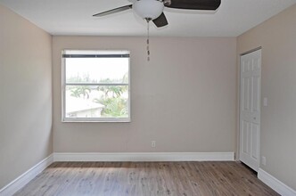 12522 NW 18th Mnr in Pembroke Pines, FL - Building Photo - Building Photo