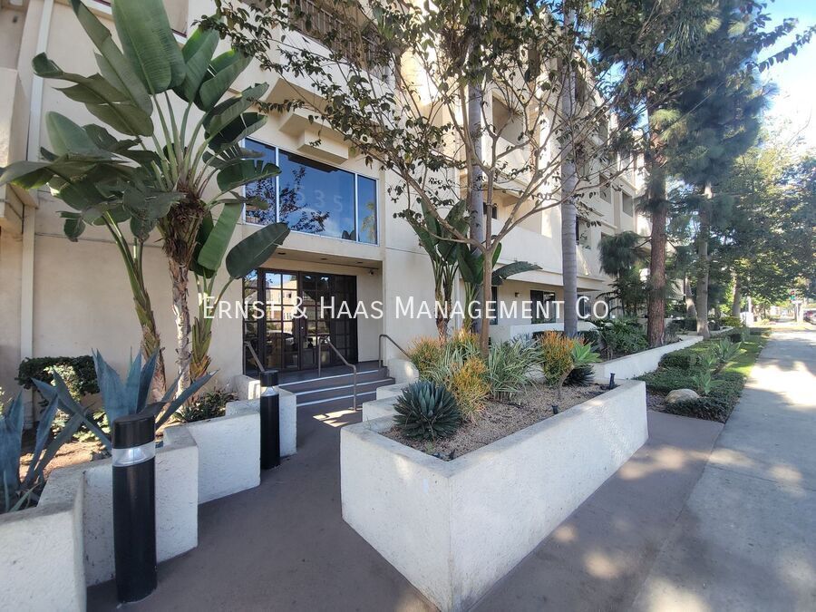535 Magnolia Ave in Long Beach, CA - Building Photo