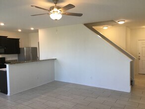 1657 Amy Dr in Kyle, TX - Building Photo - Building Photo