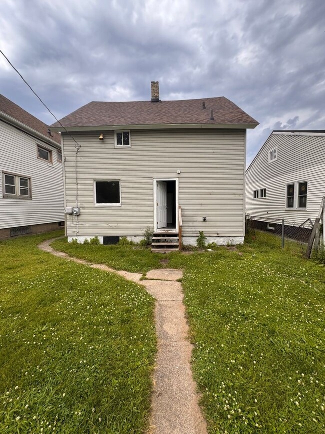 210 E Bowman St in South Bend, IN - Building Photo - Building Photo