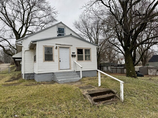 2701 Elrod Pl NE in Canton, OH - Building Photo - Building Photo