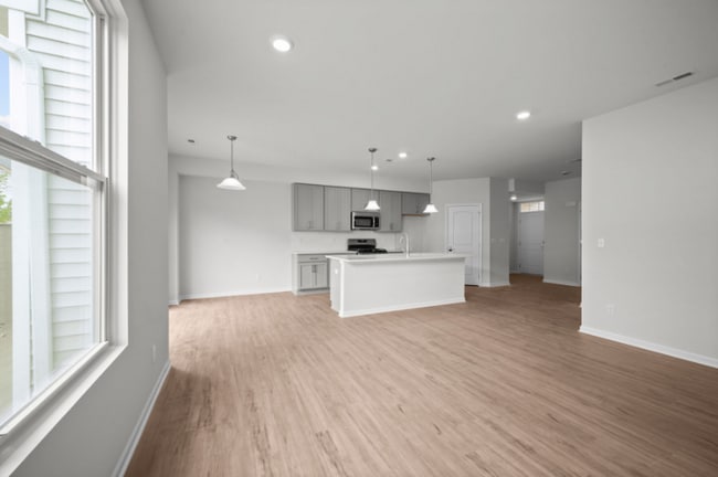 2405 Salt Springs Dr in Saline, MI - Building Photo - Building Photo