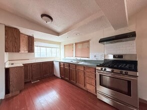 155 N Lay Ave in St. Clair, MO - Building Photo - Building Photo