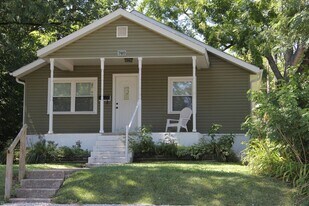 740 S Morton St in Bloomington, IN - Building Photo