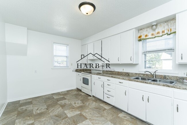property at 315 5th Ave NW