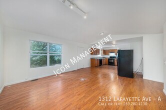 1312 Lafayette Ave-Unit -A in Kalamazoo, MI - Building Photo - Building Photo