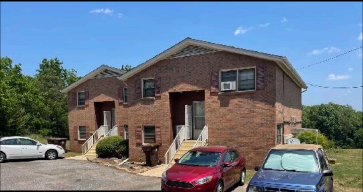 3770 County Home Rd in Conover, NC - Building Photo