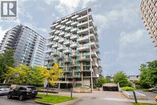 5782 Berton Ave in Vancouver, BC - Building Photo