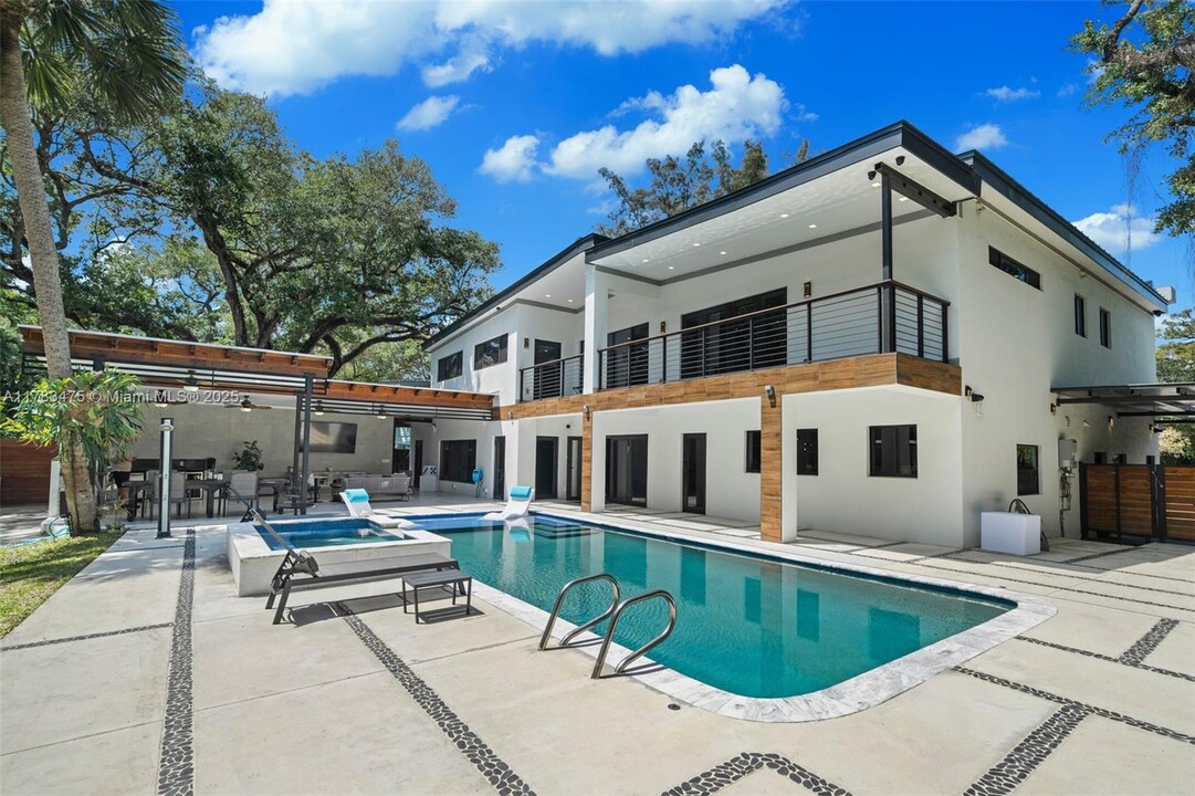 3000 Riverland Rd in Fort Lauderdale, FL - Foto de edificio