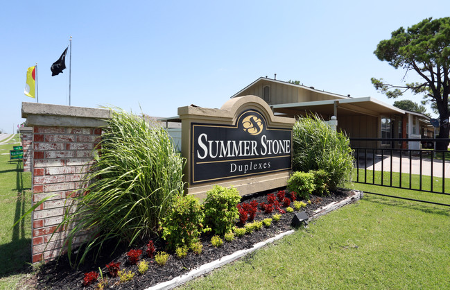 Summerstone Duplexes