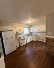 4070 Kerwin Dr in Memphis, TN - Building Photo - Building Photo