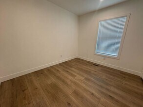 2060 N Center St in Mesa, AZ - Building Photo - Building Photo