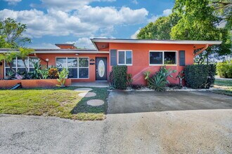 1061 NE 26th Ave in Pompano Beach, FL - Building Photo - Building Photo