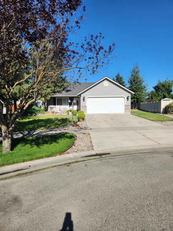 property at 497 N Brushwood Ct
