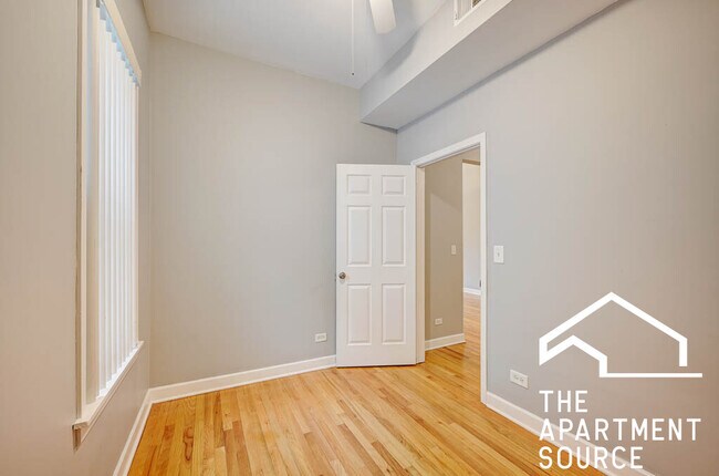 3528 W Palmer St, Unit 2A in Chicago, IL - Building Photo - Building Photo