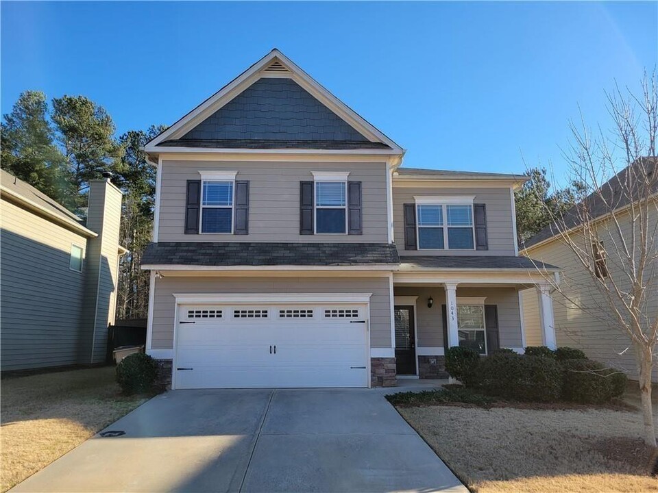 1043 Blind Brook Cir in Hoschton, GA - Building Photo