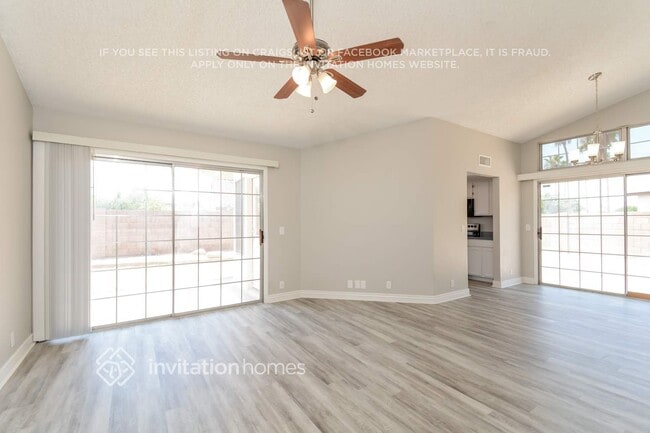 5925 W Shangri La Rd in Glendale, AZ - Building Photo - Building Photo