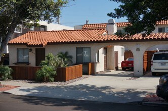 909 Diamond St Condominiums in San Diego, CA - Building Photo - Building Photo