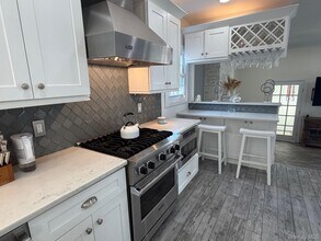 326 E Walnut St in Long Beach, NY - Building Photo - Building Photo
