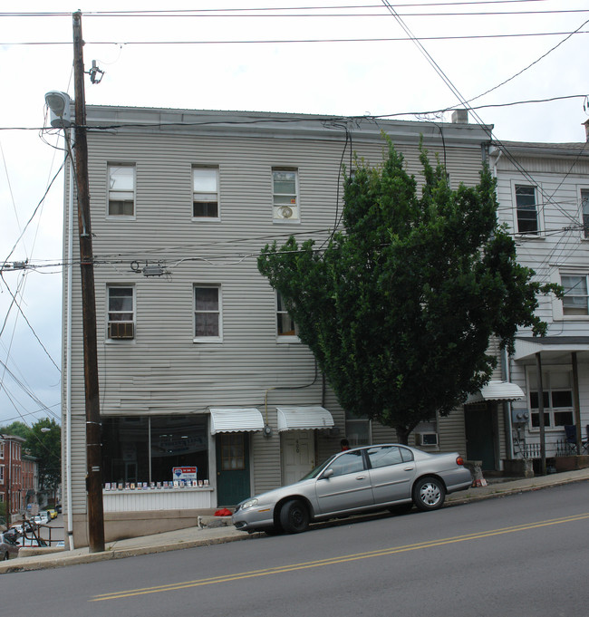 400 E Norwegian St in Pottsville, PA - Building Photo - Building Photo