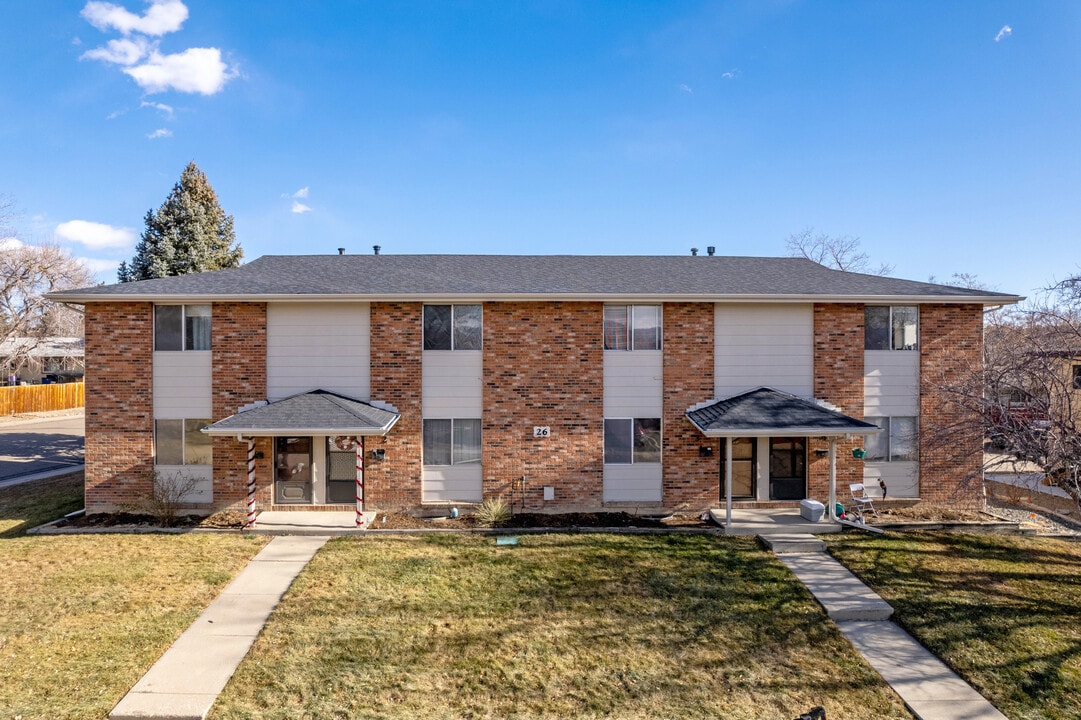 26 Birch Ct in Longmont, CO - Building Photo