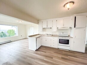 2315 Grand Ave in Everett, WA - Building Photo - Building Photo