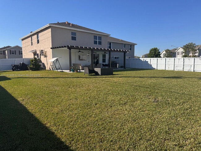 13201 SW 269th Ter in Naranja, FL - Building Photo - Building Photo