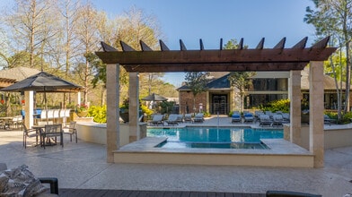 Ashford Lakes in Houston, TX - Foto de edificio - Building Photo